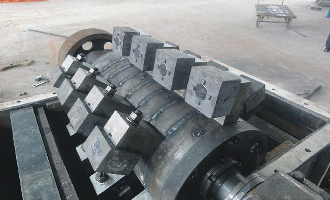 雙轉(zhuǎn)子破碎機錘頭使用壽命延長的方法