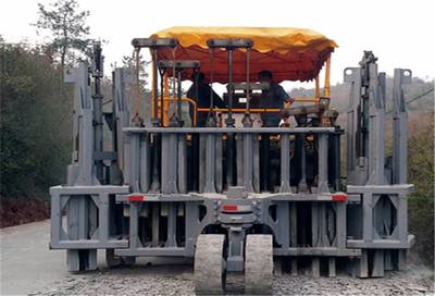 多錘頭水泥路面破碎機全國租賃承接全國路面翻新破碎